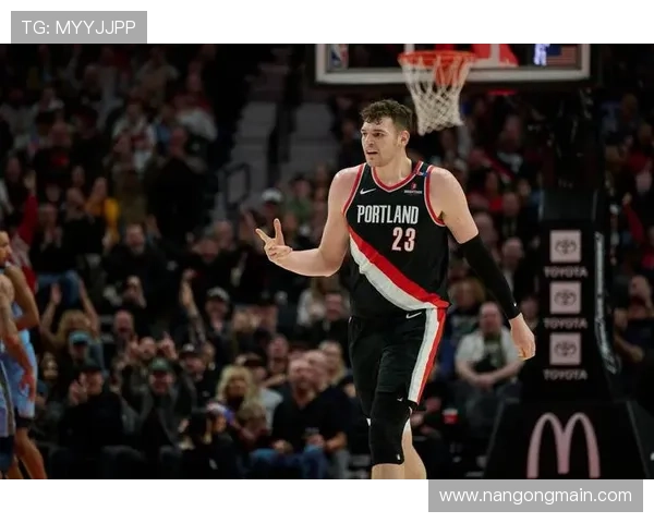 开拓者队精彩表现再度刷新赛季比分记录 引领NBA新局面