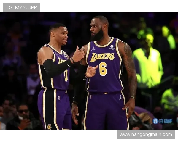 湖人队新赛季阵容曝光 詹姆斯迎接挑战追逐第五冠